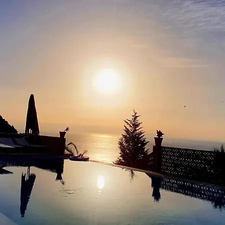 Zen Resort *